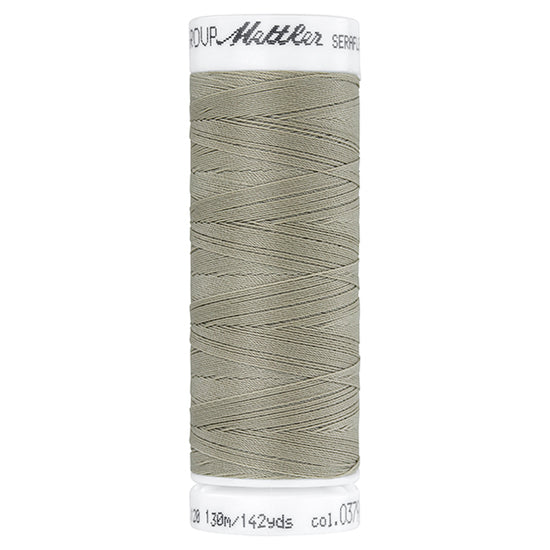 Seraflex polyester universal yarn 130m / 0537